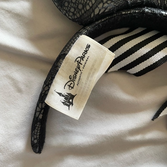 Authentic Disney headband nightmare before Christmas - Picture 4 of 5